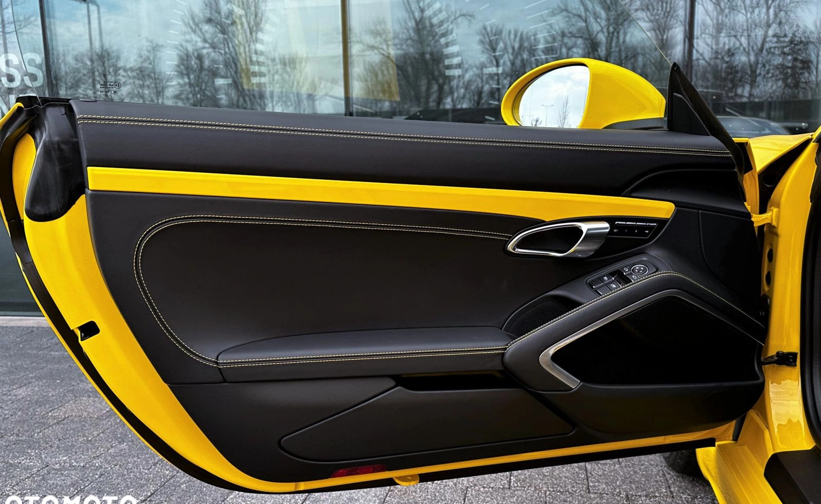 Porsche 718 Boxster cena 405200 przebieg: 3000, rok produkcji 2023 z Wleń małe 191